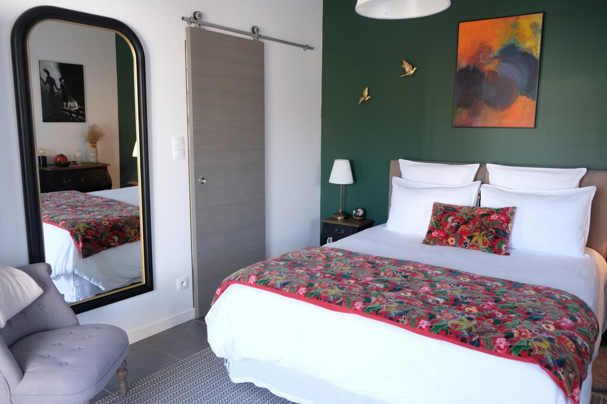 Pierartlou Bed & Breakfast *